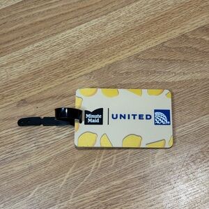 Exclusive United x Minute Maid Key & Card Holder - Yellow